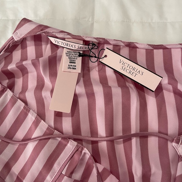 Victoria Secrets T-back Cami Pink Strips Size S - Picture 5 of 6